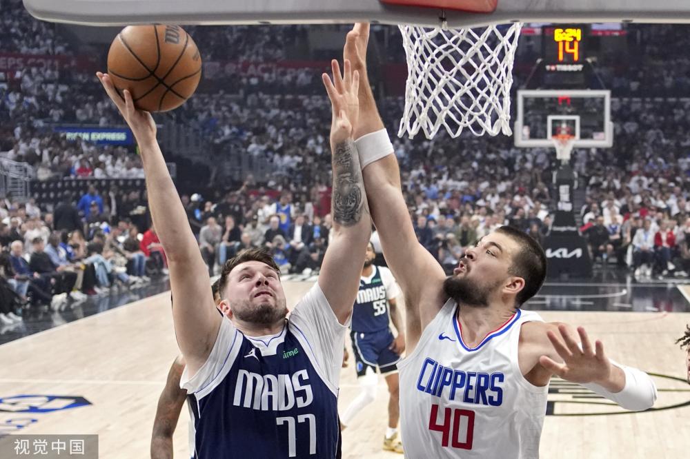 的表现击败 的表现击败