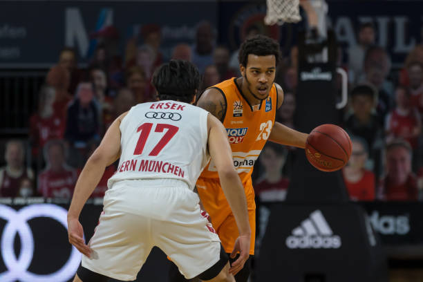 明了他不仅 明了他不仅