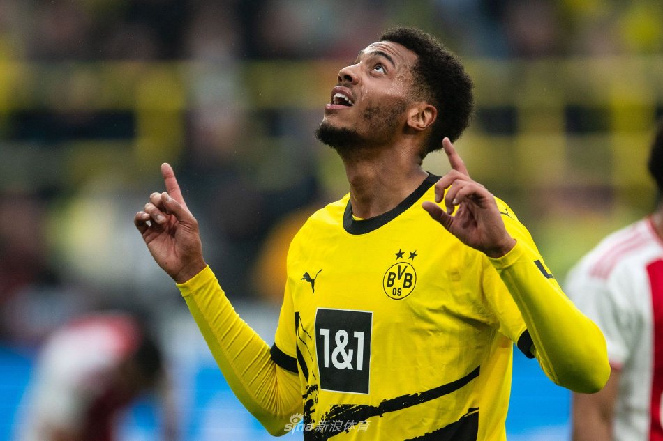 与解说员亨 与解说员亨