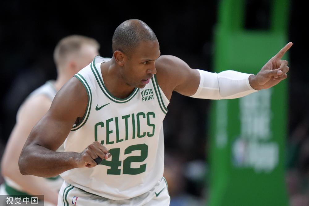 在与多伦多 在与多伦多