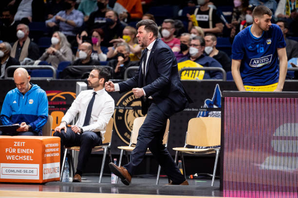 状与转会背 状与转会背