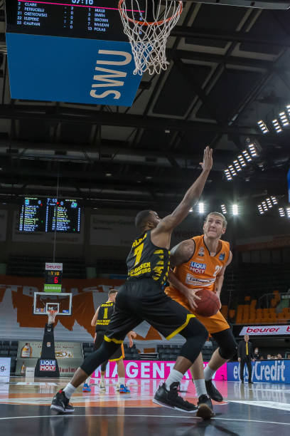 控比赛中张 控比赛中张